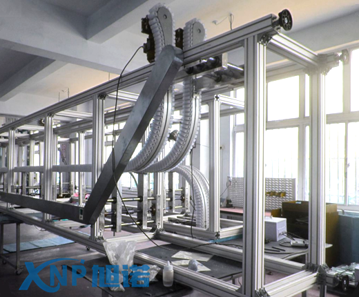 鋁型材提升機(jī)對(duì)新能源汽車零配件運(yùn)輸?shù)闹匾?></div>
                        <div   id=