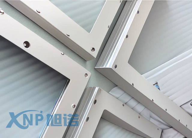 鋁型材光伏邊框進行噴砂、陽極氧化加工的好處